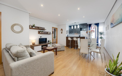 Apartment - Resale - Torrevieja - Centro