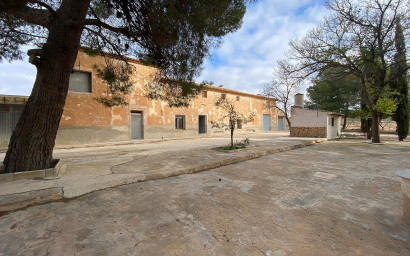 Finca / Country Property - Resale - Pinoso - Pinoso