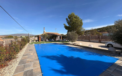 Finca / Country Property - Resale - Pinoso -
                Pinoso