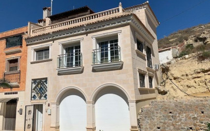 Herenhuis - Herverkoop -
            Rojales - QMS-83250