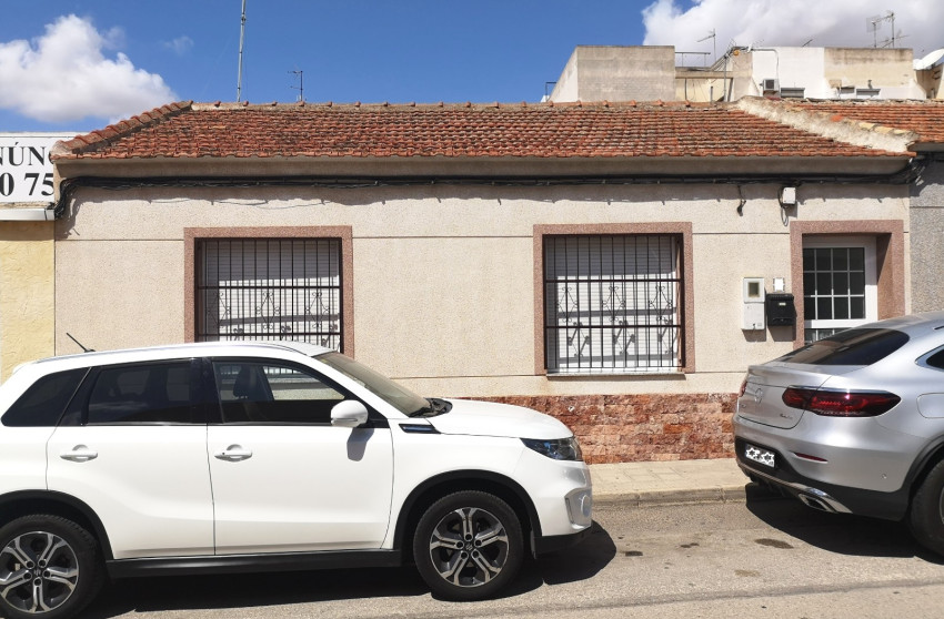 Herverkoop - 2. Town house -
Los Montesinos - Montesinos