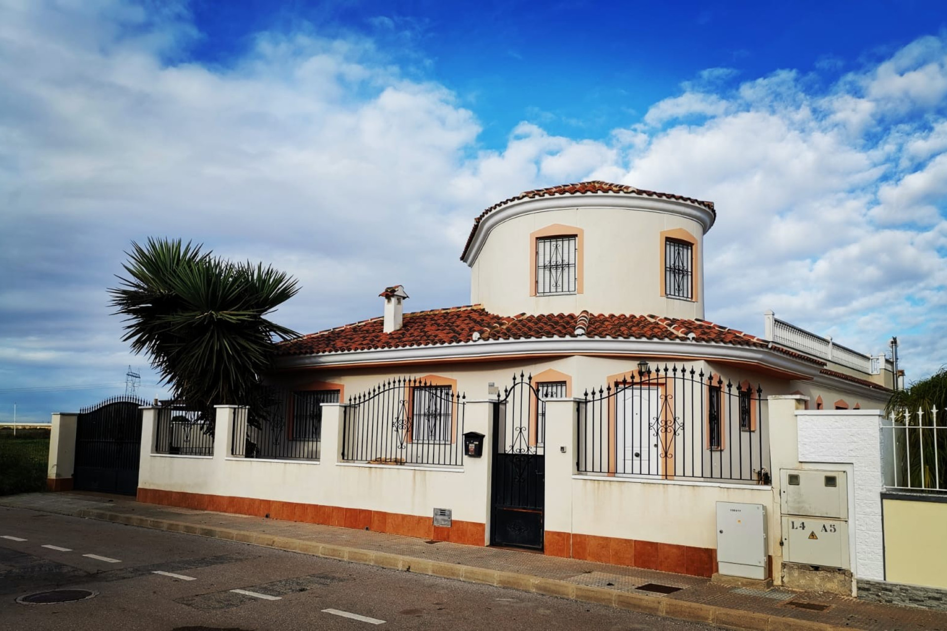 Herverkoop - 4. House - Detached Villa -
Los Alcazares - Town