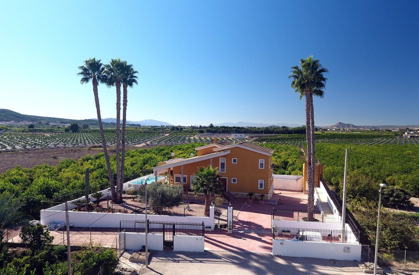 Herverkoop - 5. Finca / Country Property -
Orihuela Costa - Orihuela