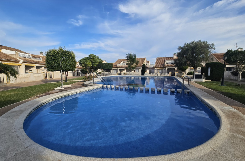 Herverkoop - Bungalow -
La Zenia