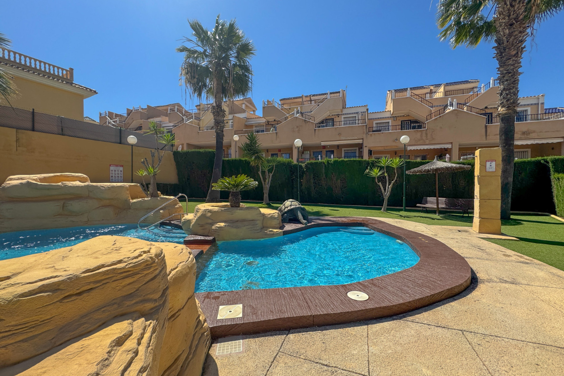 Herverkoop - Bungalow -
Orihuela Costa - Villamartín