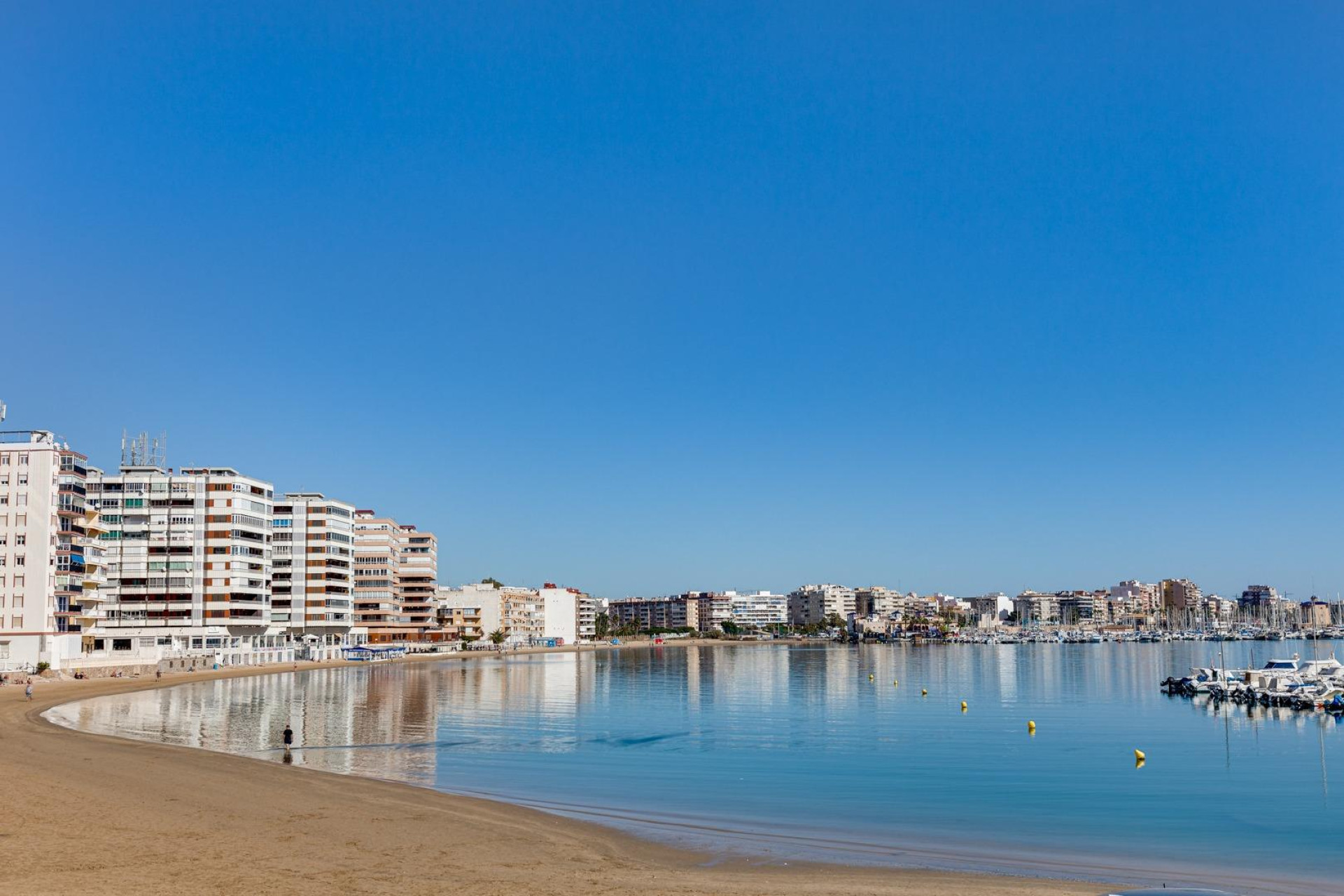 Herverkoop - Bungalow -
Torrevieja - Centro - Muelle Pesquero
