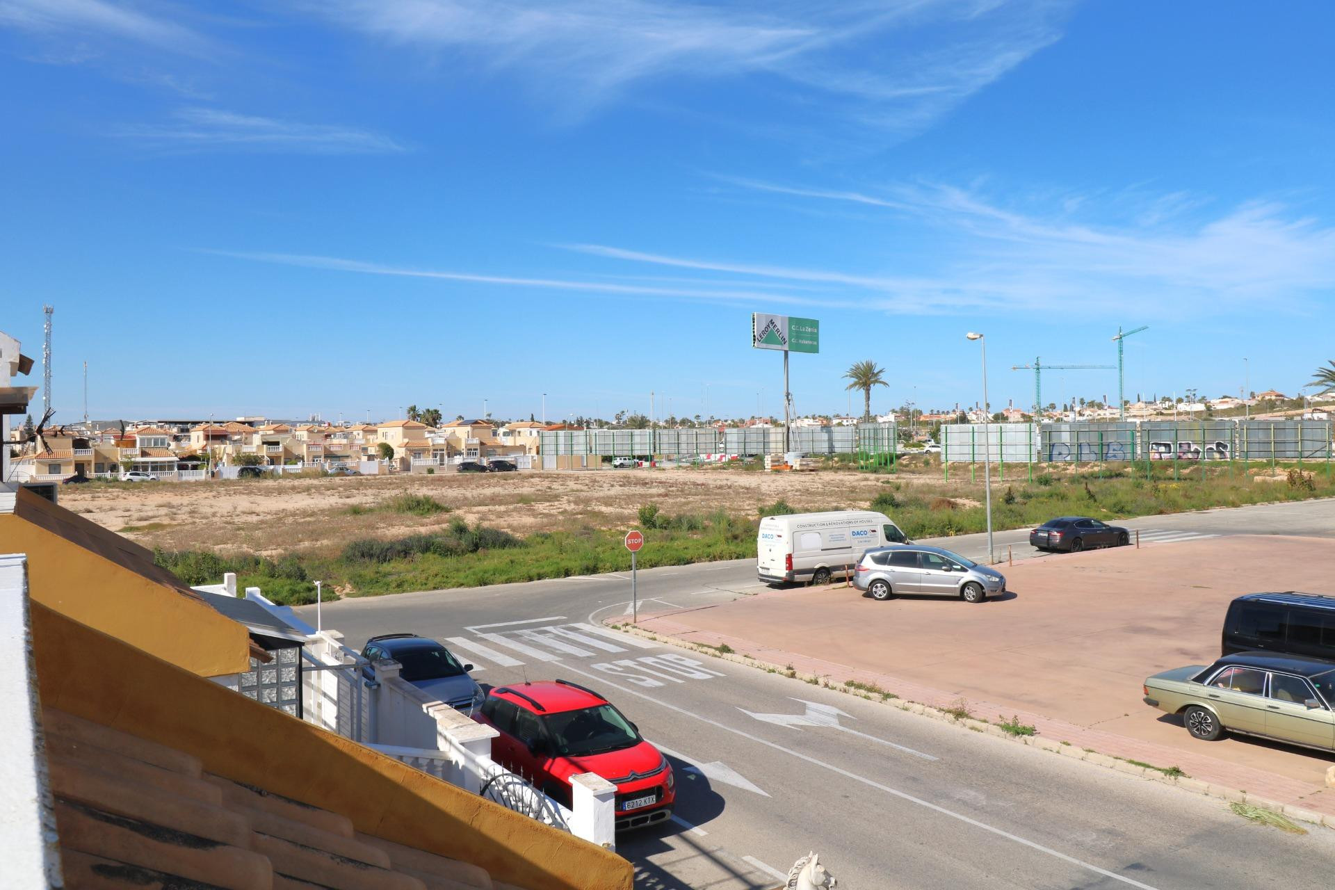 Herverkoop - Bungalow -
Torrevieja - El Limonar