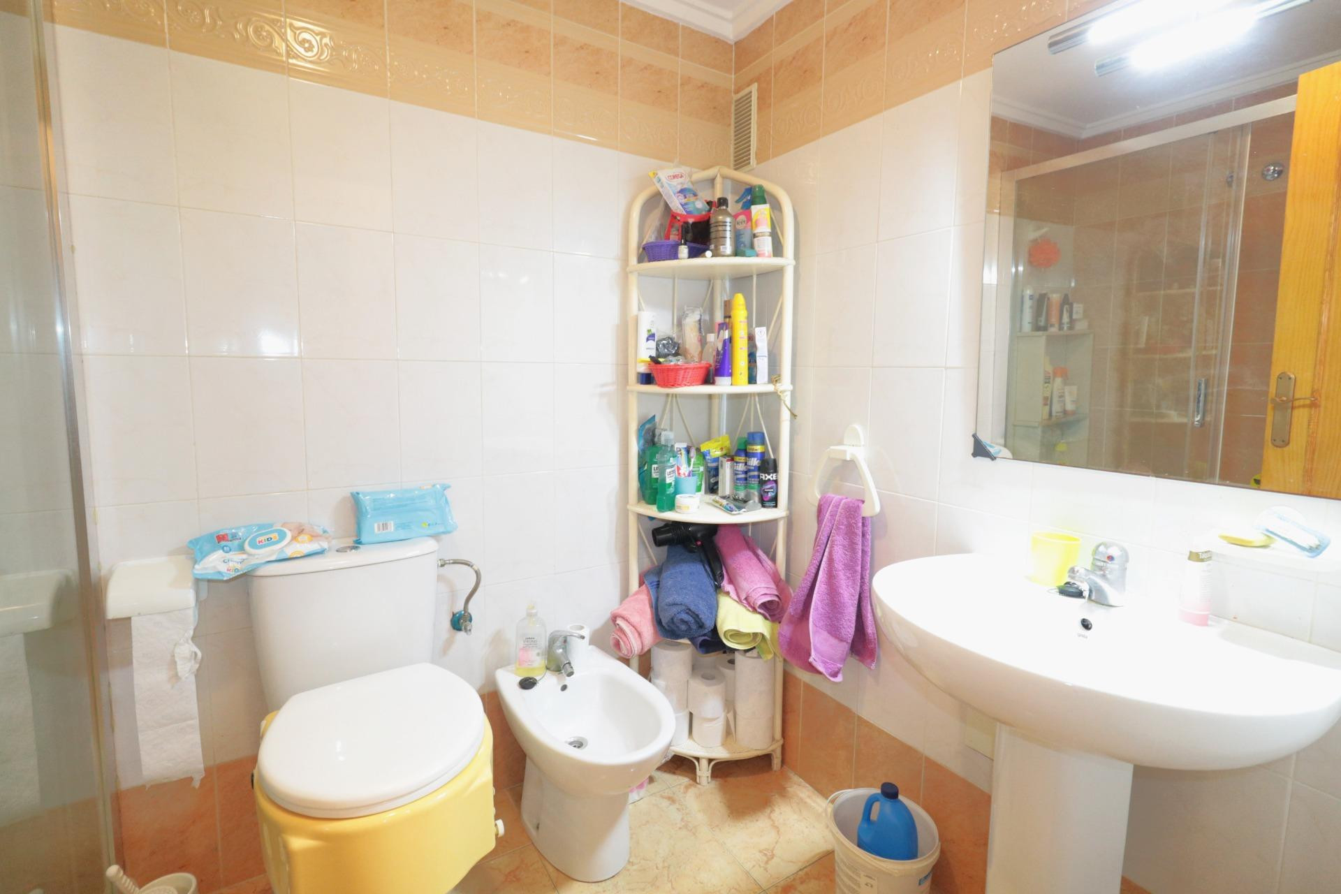 Herverkoop - Bungalow -
Torrevieja - El Limonar