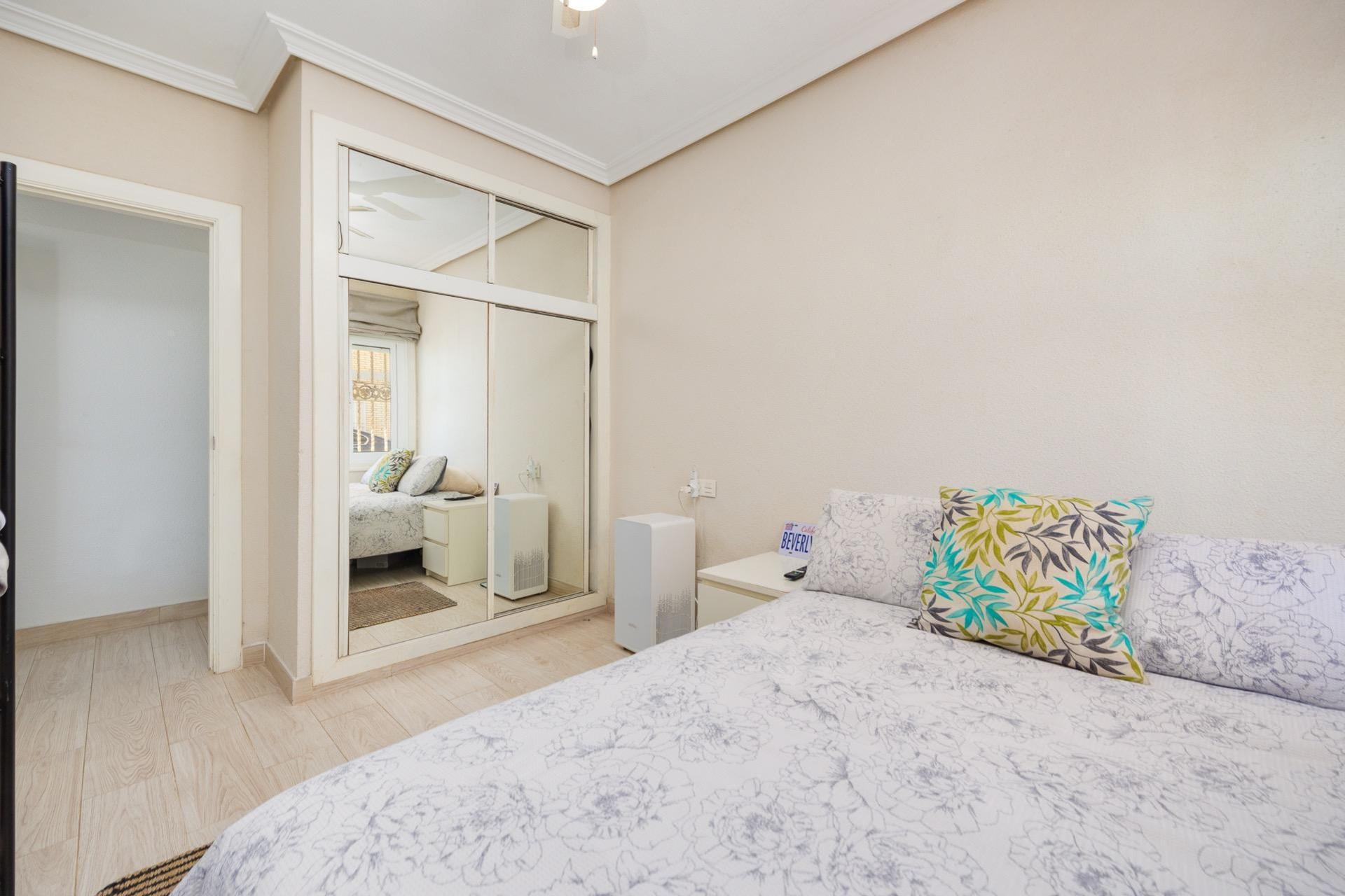 Herverkoop - Bungalow -
Torrevieja - Playa de los Naufragos