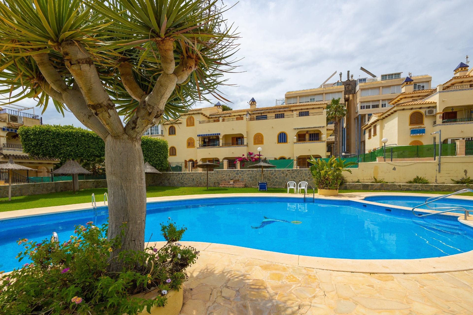 Herverkoop - Bungalow -
Torrevieja - Torre La Mata