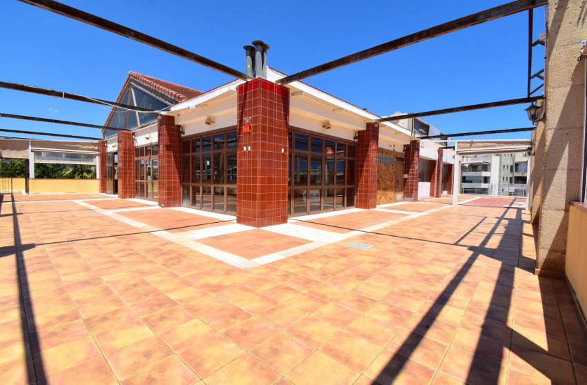 Herverkoop - Commercial (Freehold) -
Orihuela Costa - Los Dolses