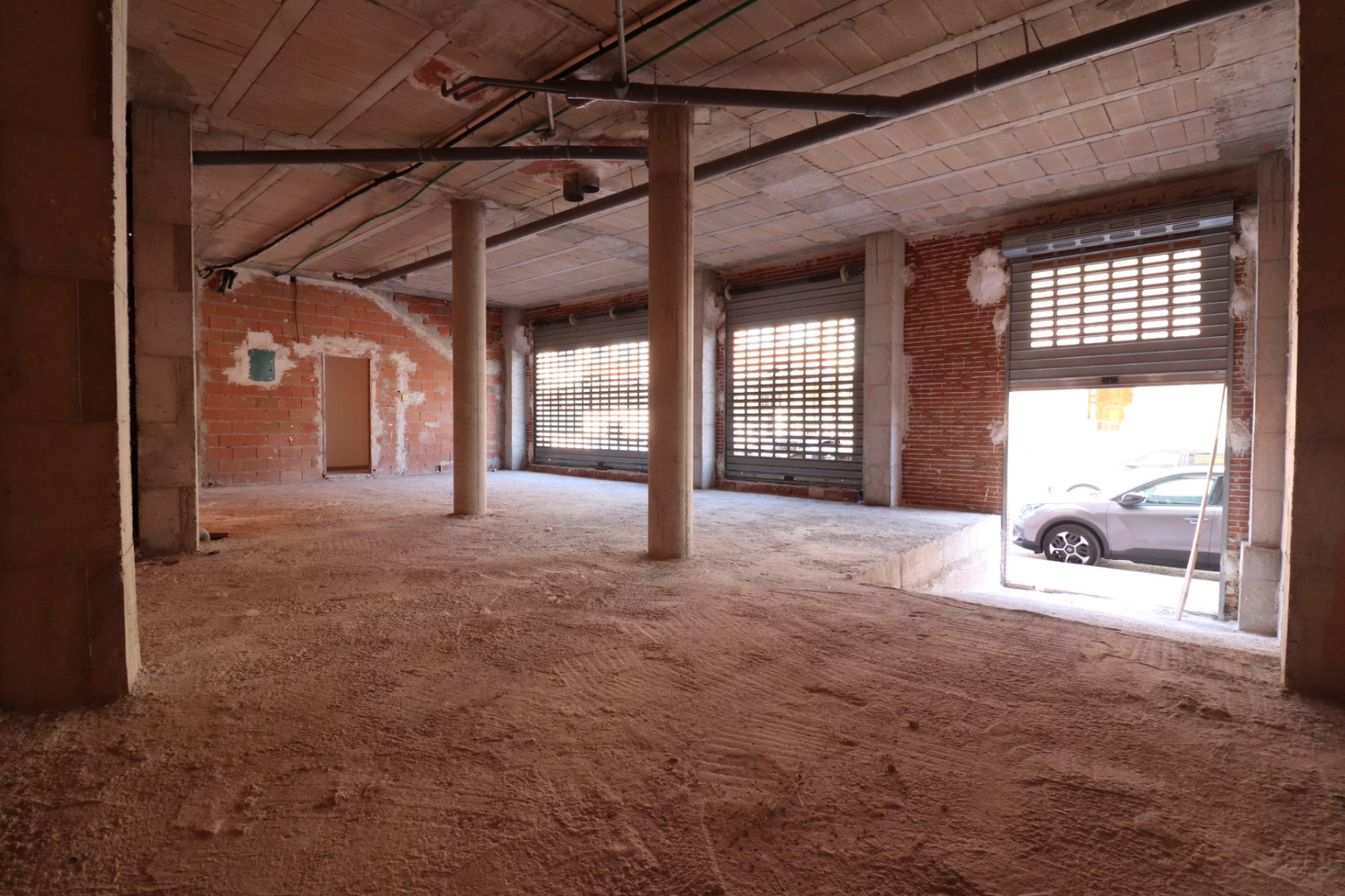 Herverkoop - Commercial (Freehold) -
Rojales - Rojales - Village