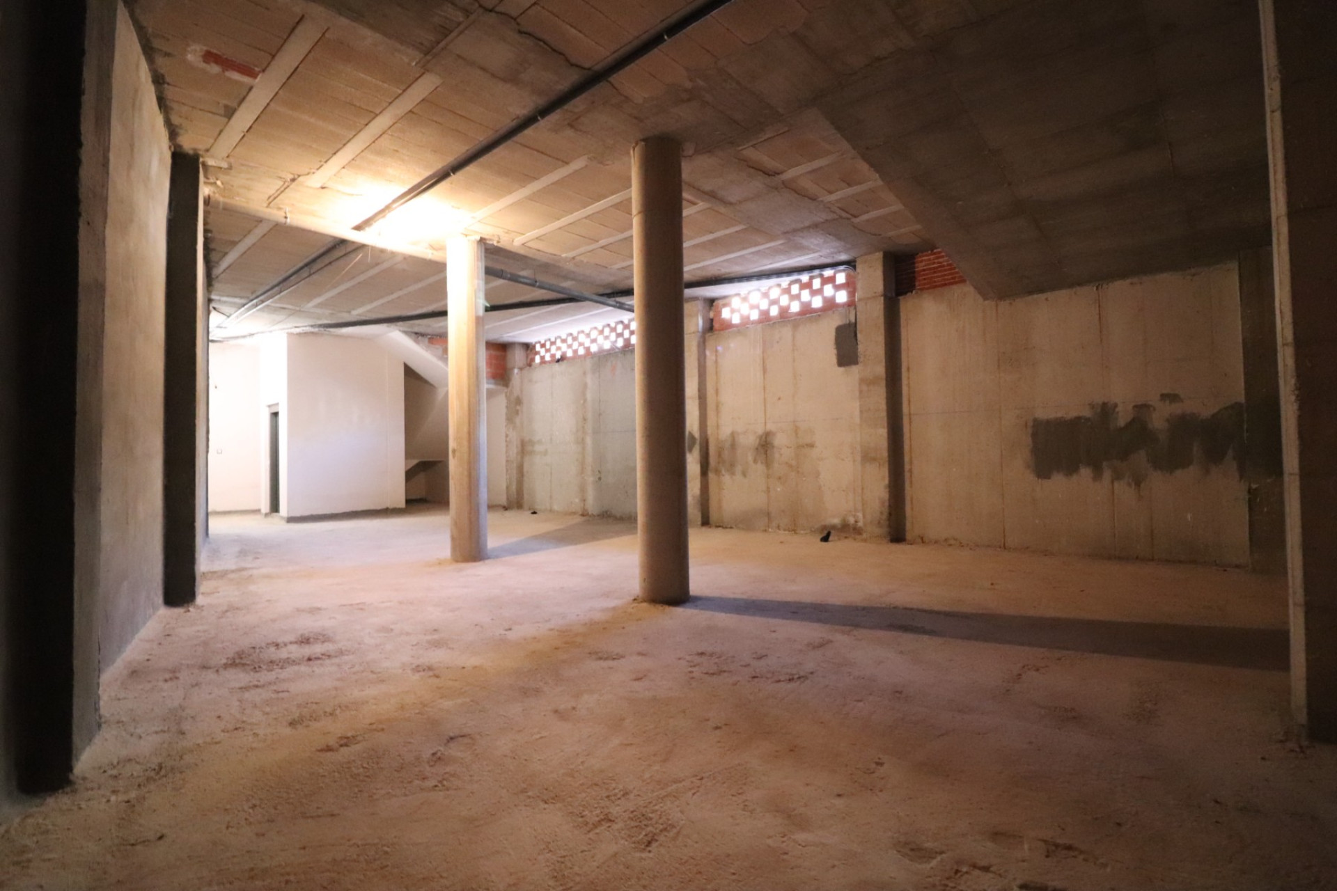 Herverkoop - Commercial (Freehold) -
Rojales - Rojales - Village