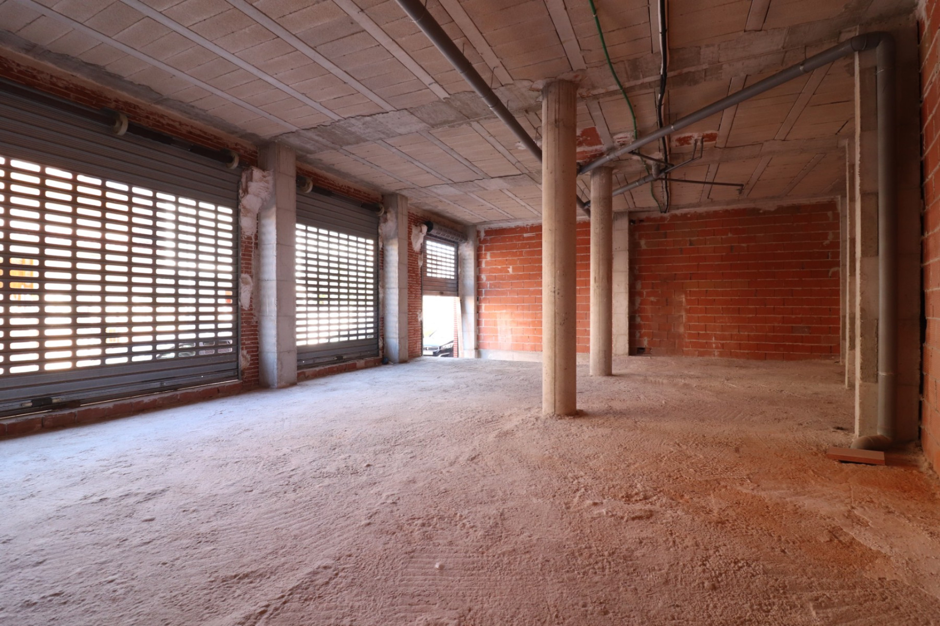 Herverkoop - Commercial (Freehold) -
Rojales - Rojales - Village