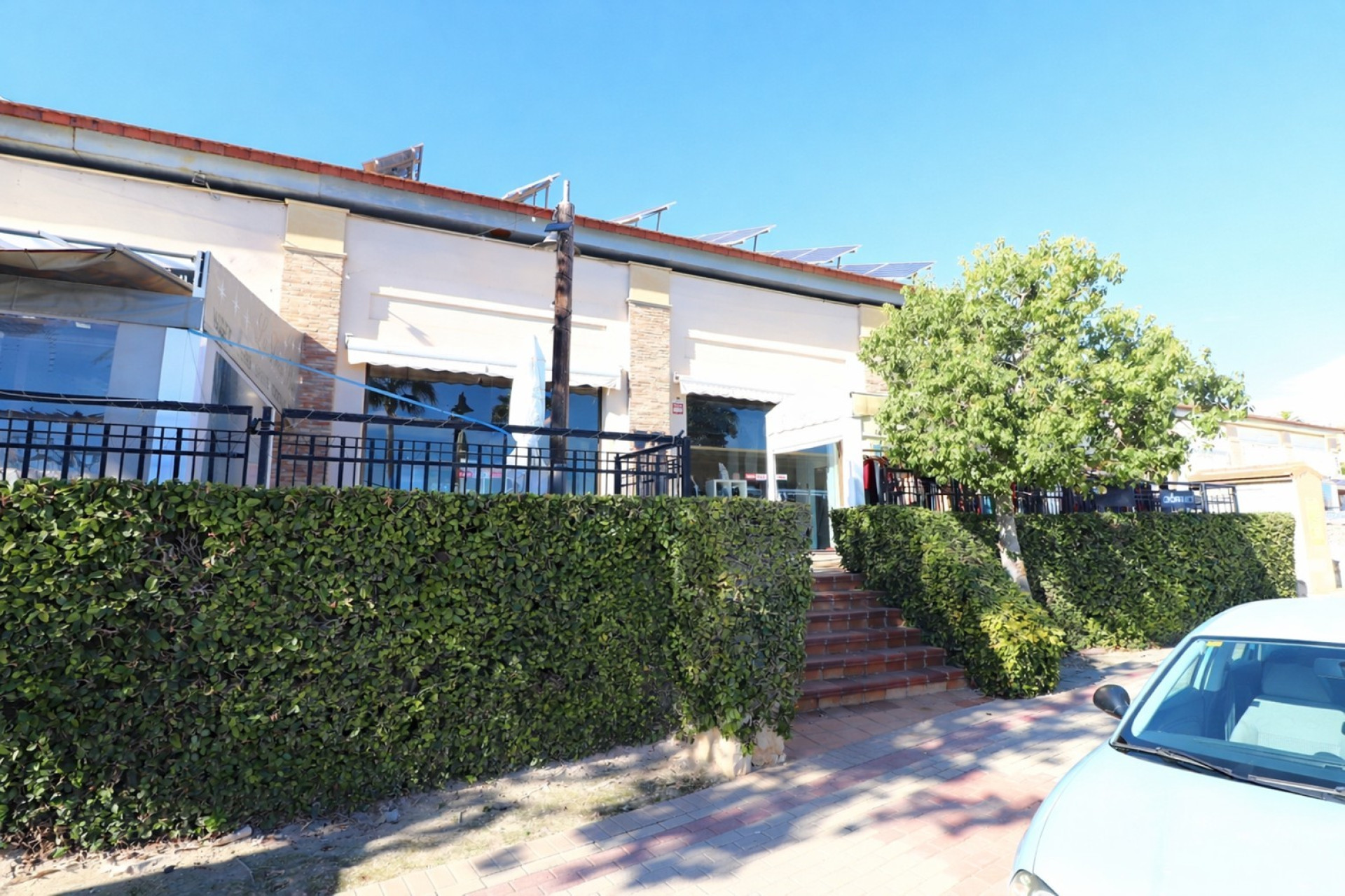 Herverkoop - Commercial (Leasehold) -
Algorfa - La Finca Golf Resort