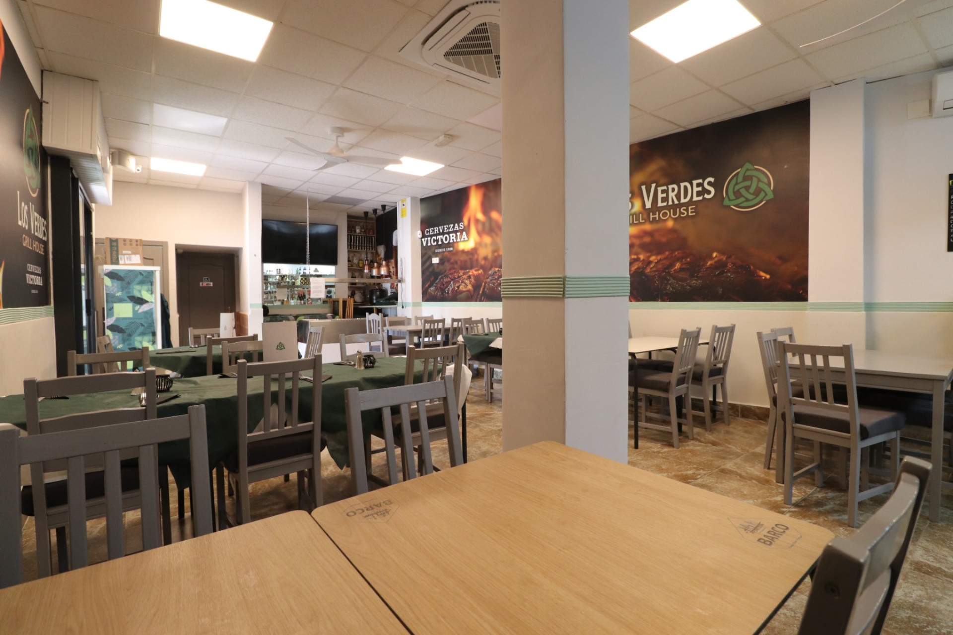 Herverkoop - Commercial (Leasehold) -
Catral - Catral - Town