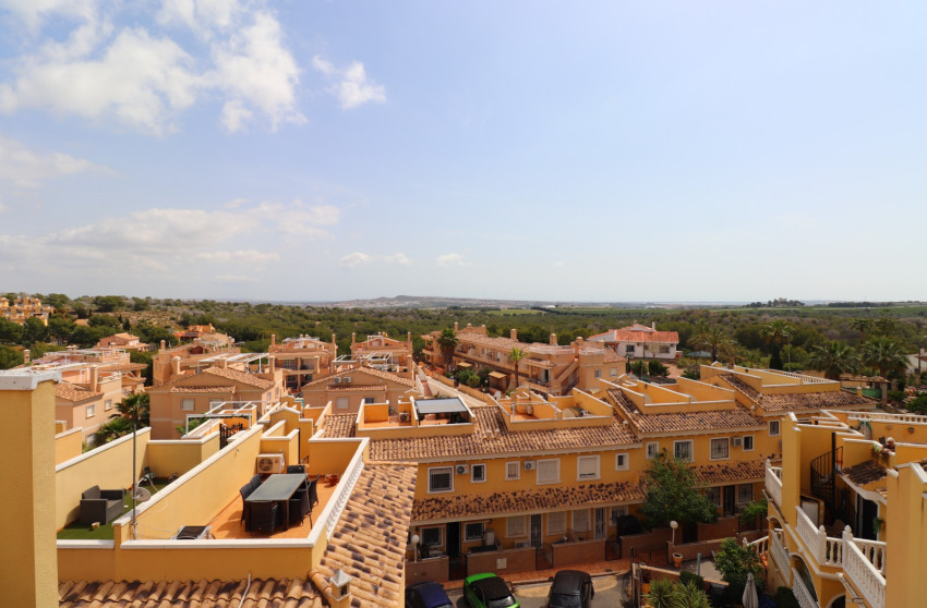Herverkoop - Herenhuis -
Algorfa - Montemar