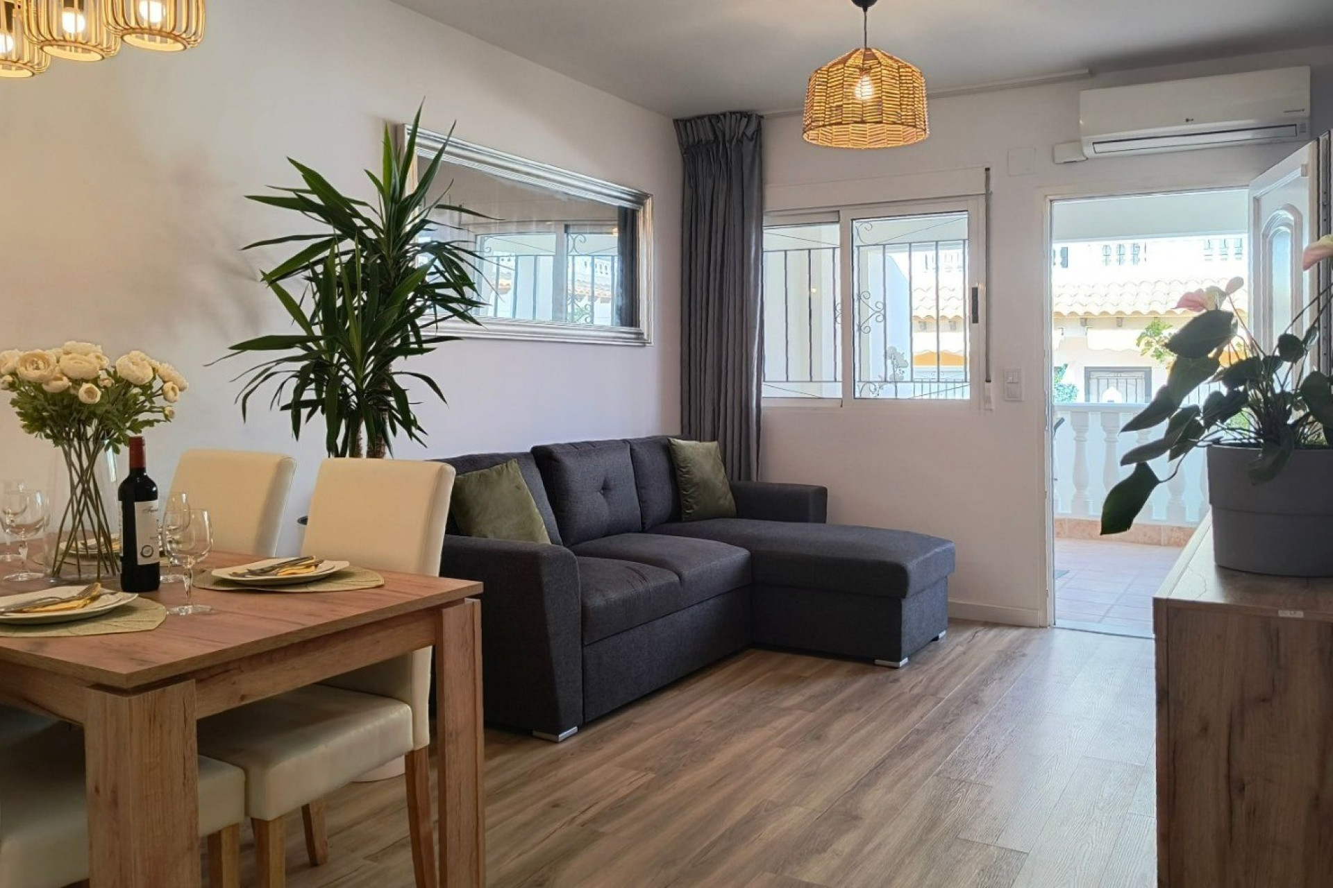 Herverkoop - Herenhuis -
Alicante - Costa Blanca