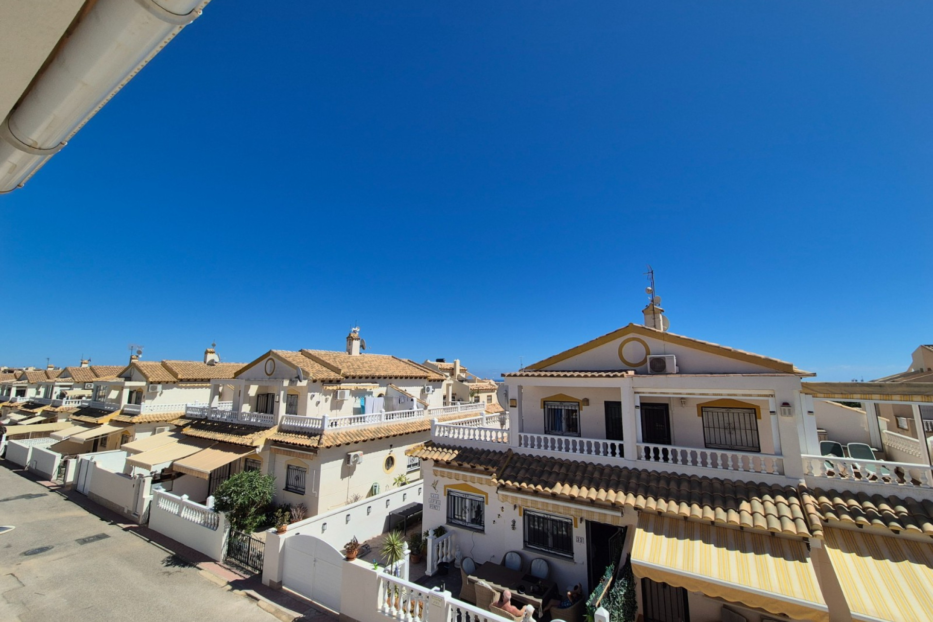 Herverkoop - Herenhuis -
Alicante - Costa Blanca