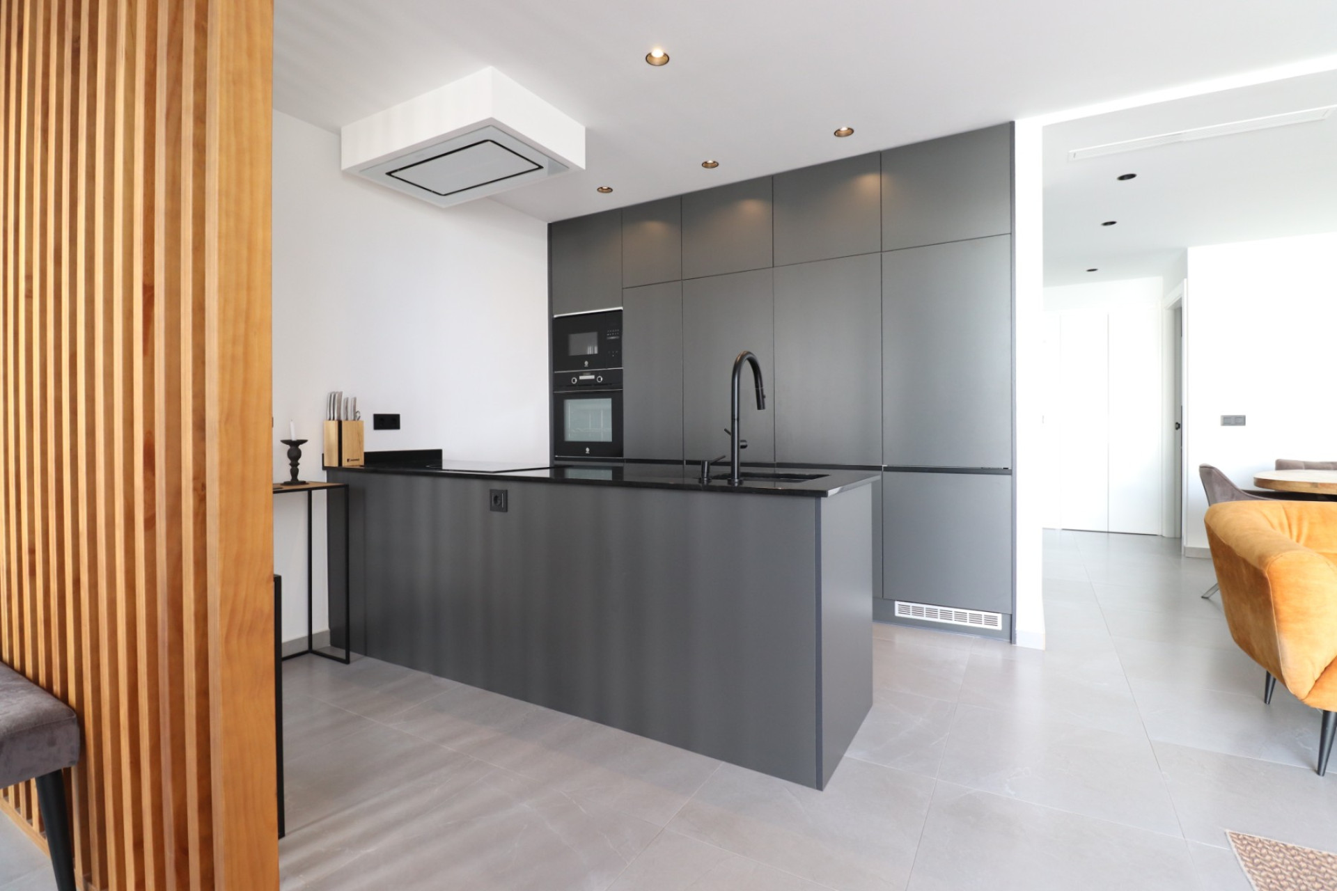 Herverkoop - Herenhuis -
Benijofar - Benijofar - Village