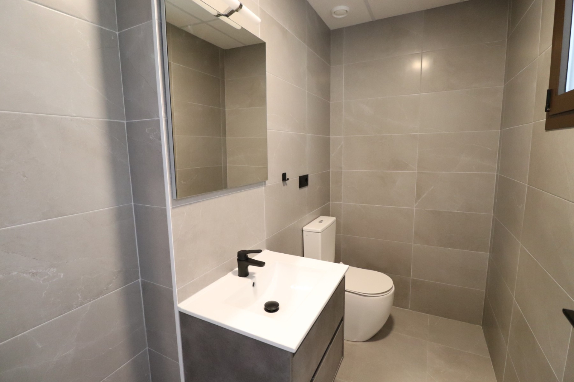 Herverkoop - Herenhuis -
Benijofar - Benijofar - Village