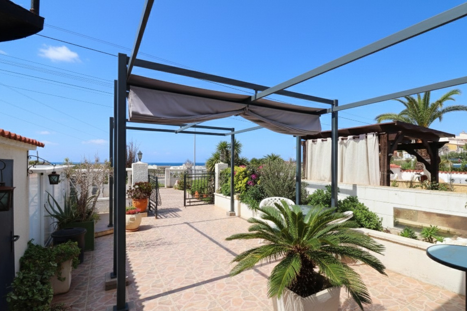 Herverkoop - Herenhuis -
Ciudad Quesada - Ciudad Quesada - Town