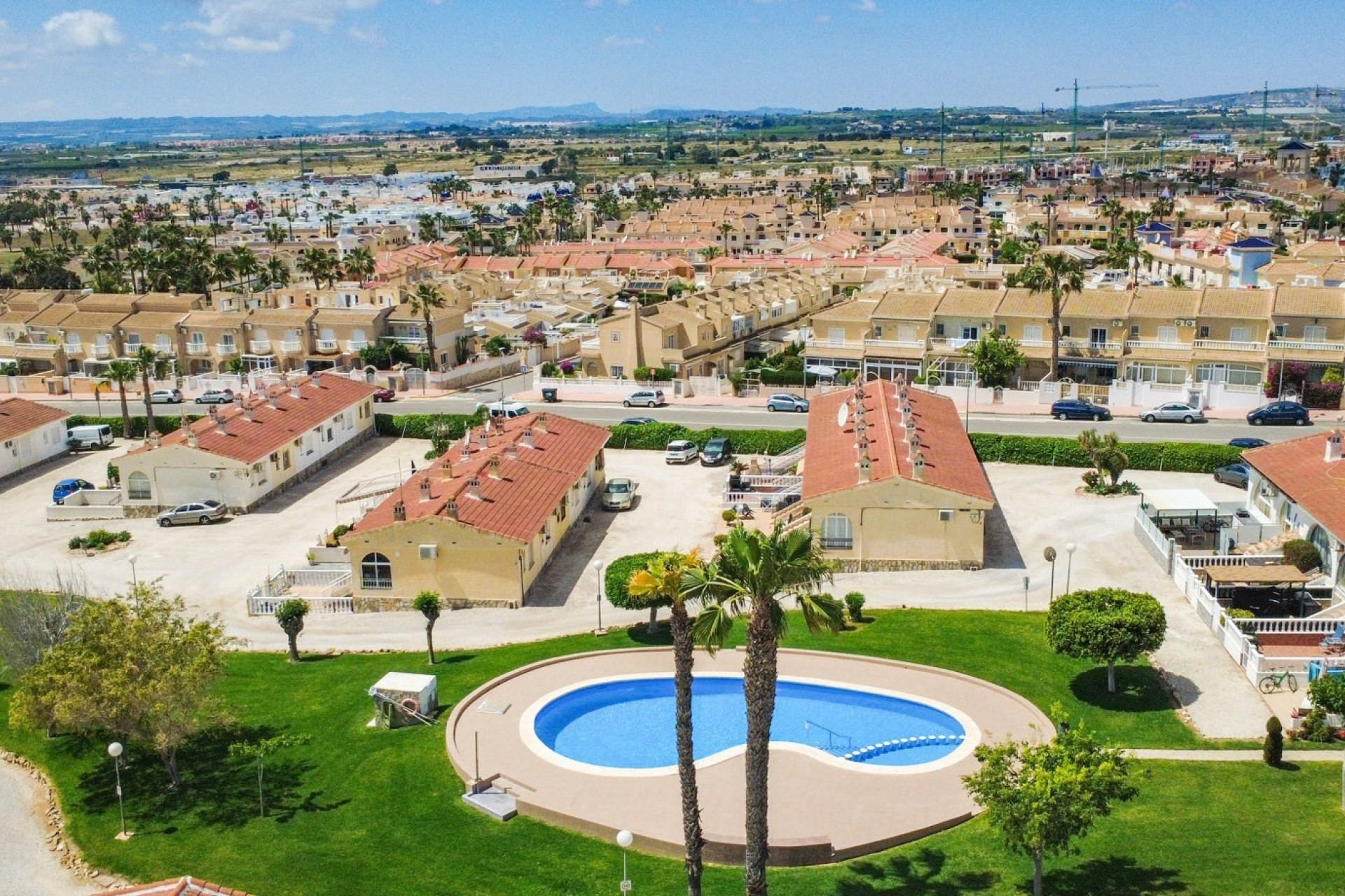 Herverkoop - Herenhuis -
Ciudad Quesada - Costa Blanca