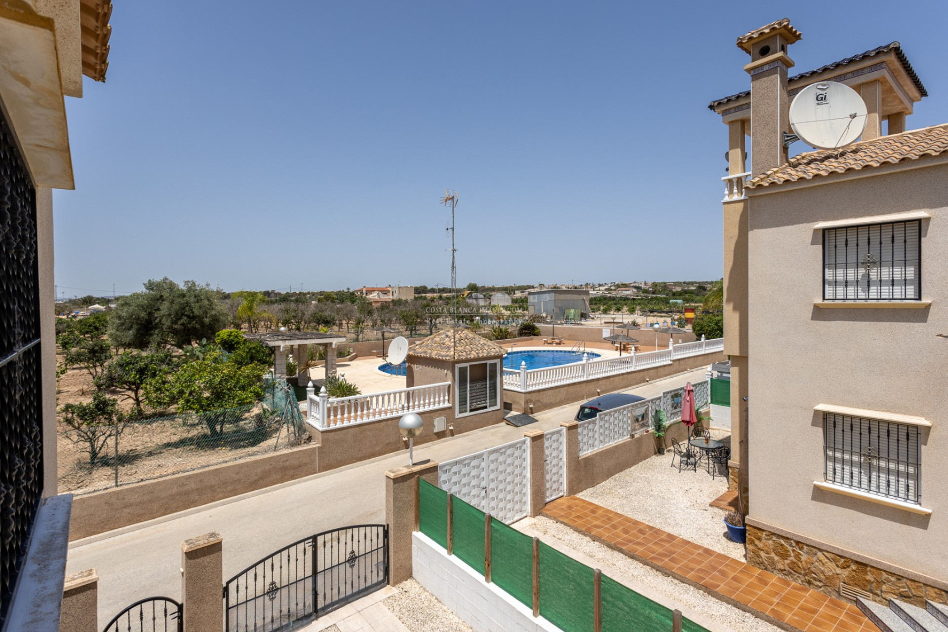 Herverkoop - Herenhuis -
Guardamar del Segura - Urb el raso