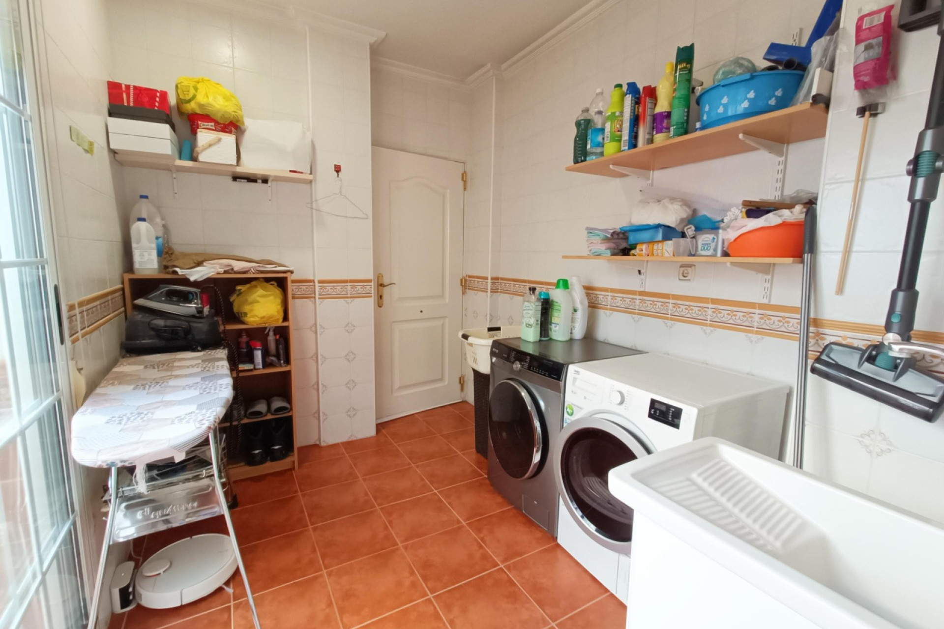 Herverkoop - Herenhuis -
Hondón de los Fráiles