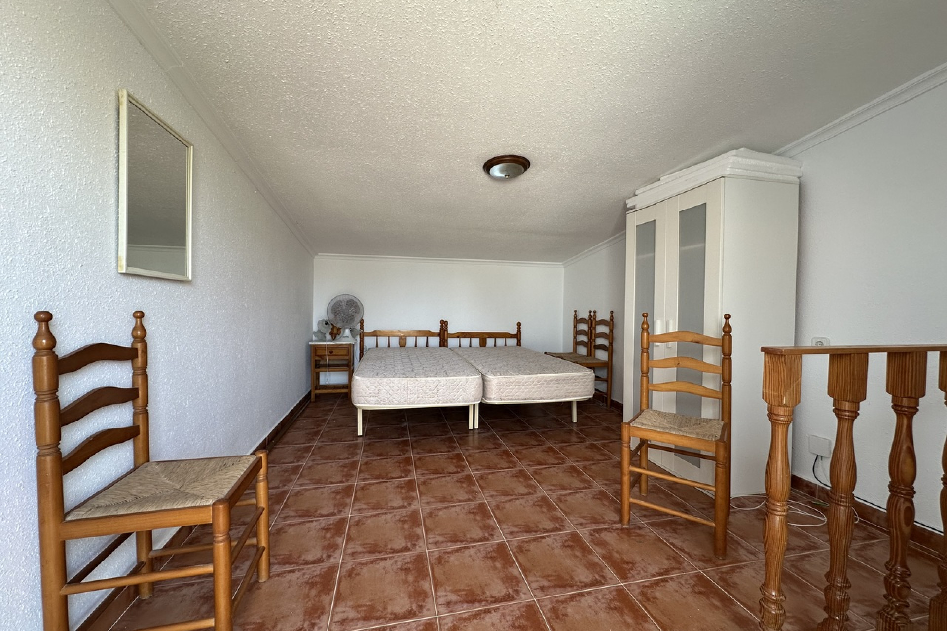 Herverkoop - Herenhuis -
La Mata