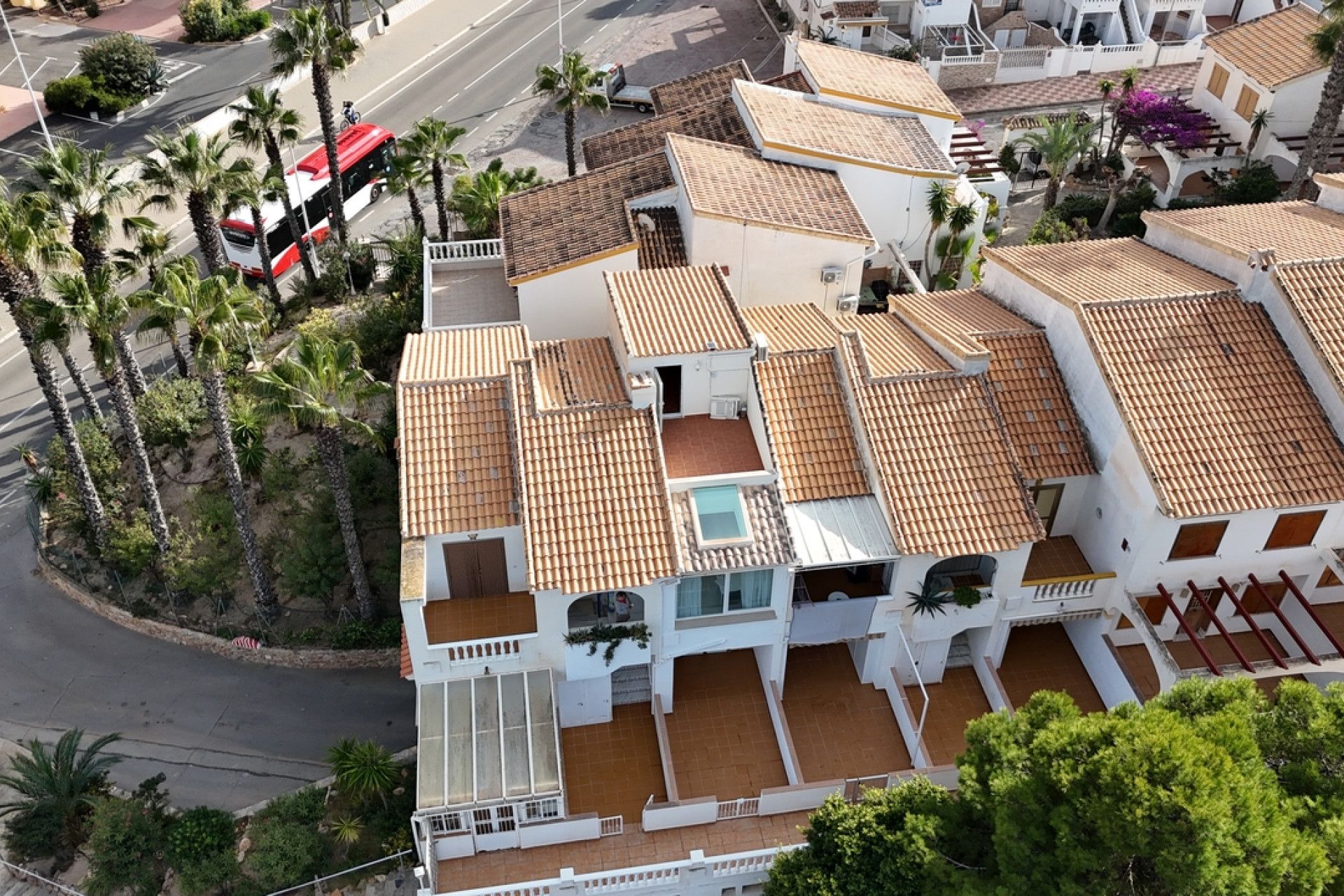 Herverkoop - Herenhuis -
La Mata