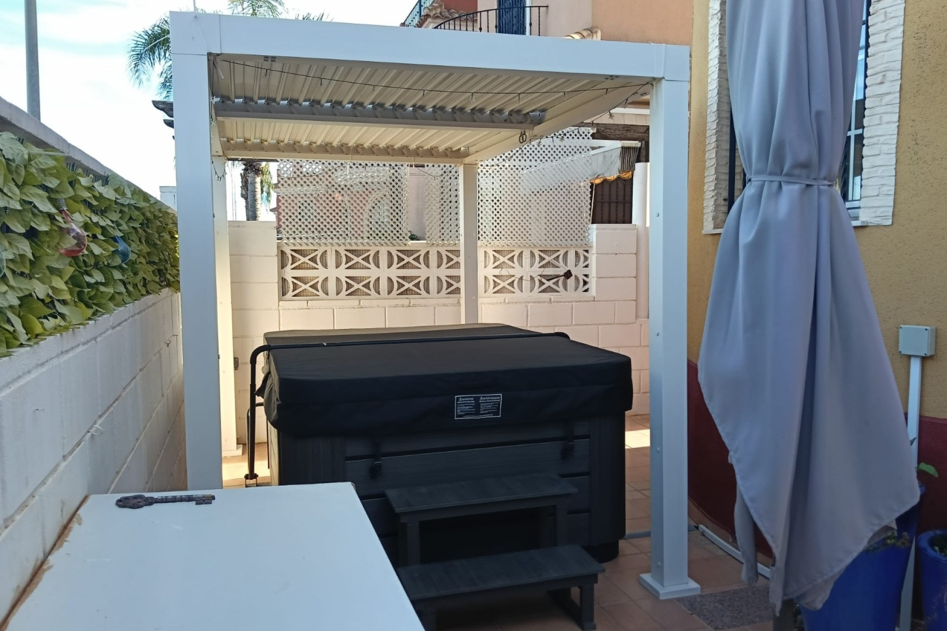 Herverkoop - Herenhuis -
Los Montesinos - La Herrada