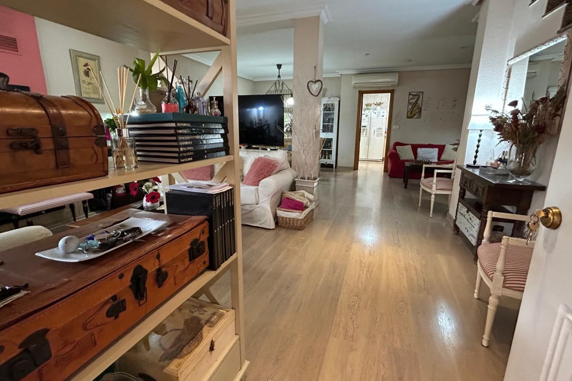 Herverkoop - Herenhuis -
Los Montesinos