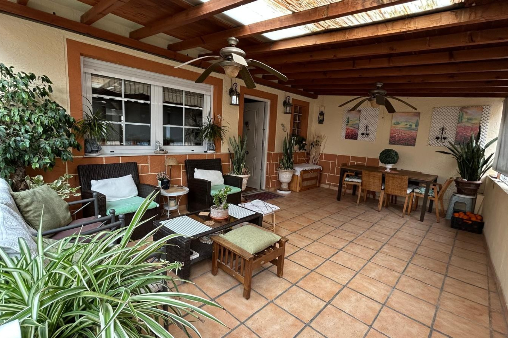 Herverkoop - Herenhuis -
Los Montesinos