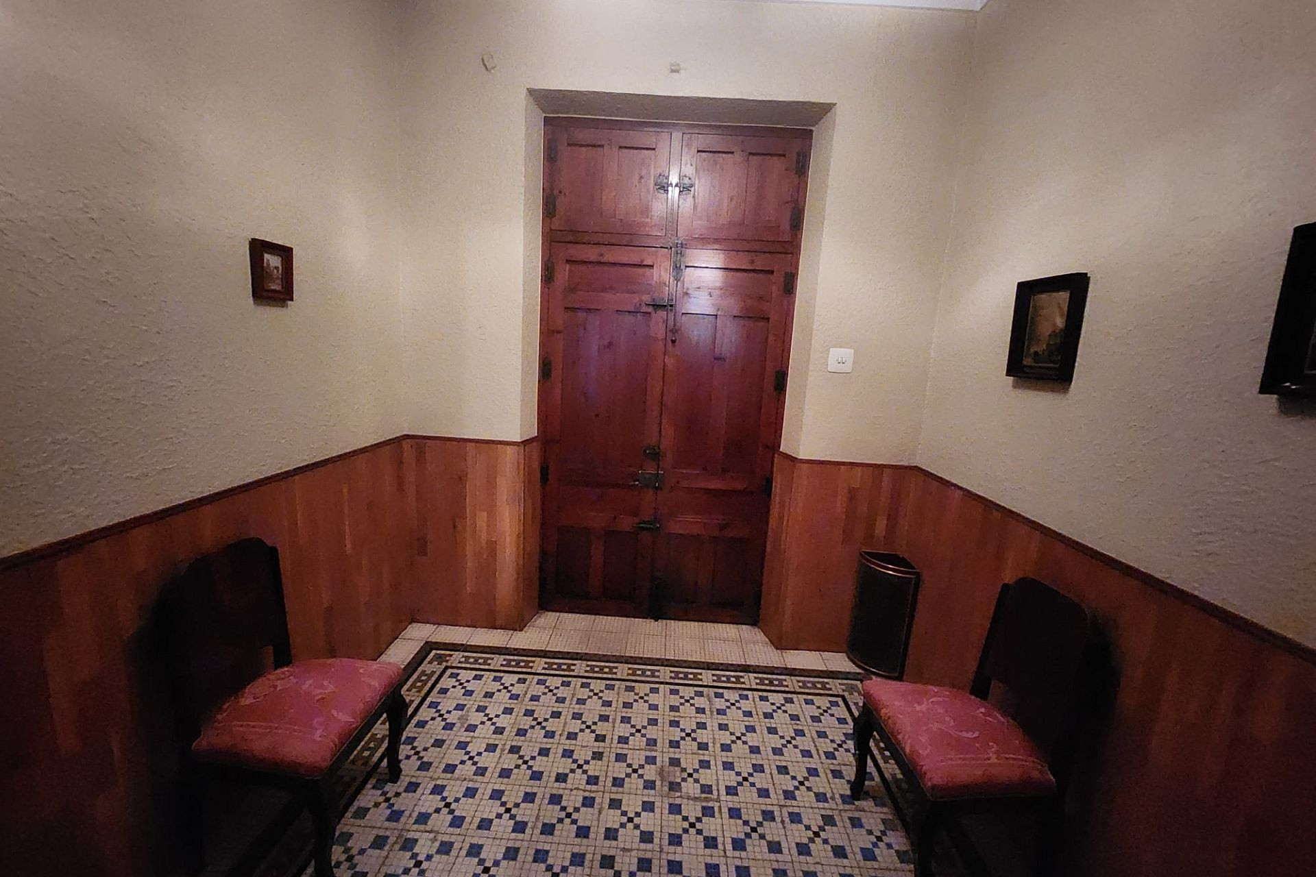 Herverkoop - Herenhuis -
Mon&oacute;var - Monovar