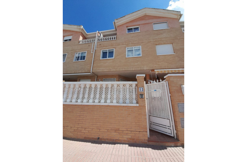 Herverkoop - Herenhuis -
Monovar