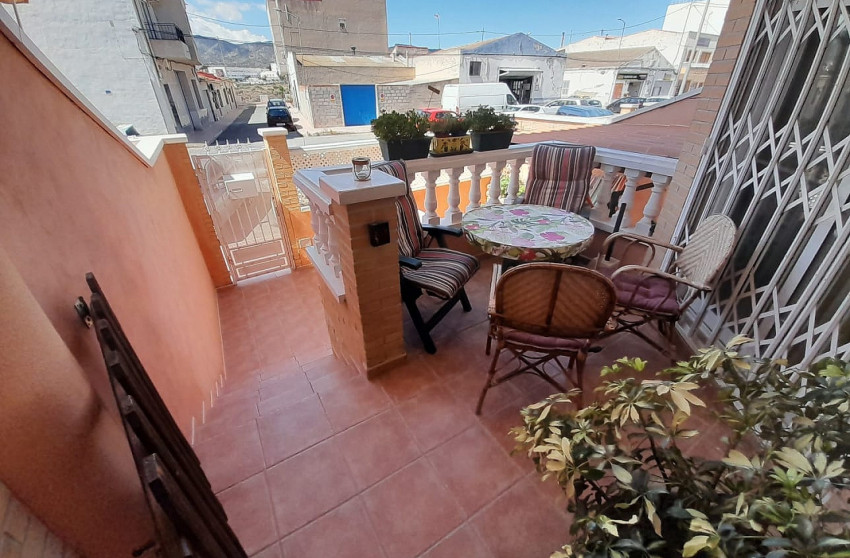 Herverkoop - Herenhuis -
Monovar