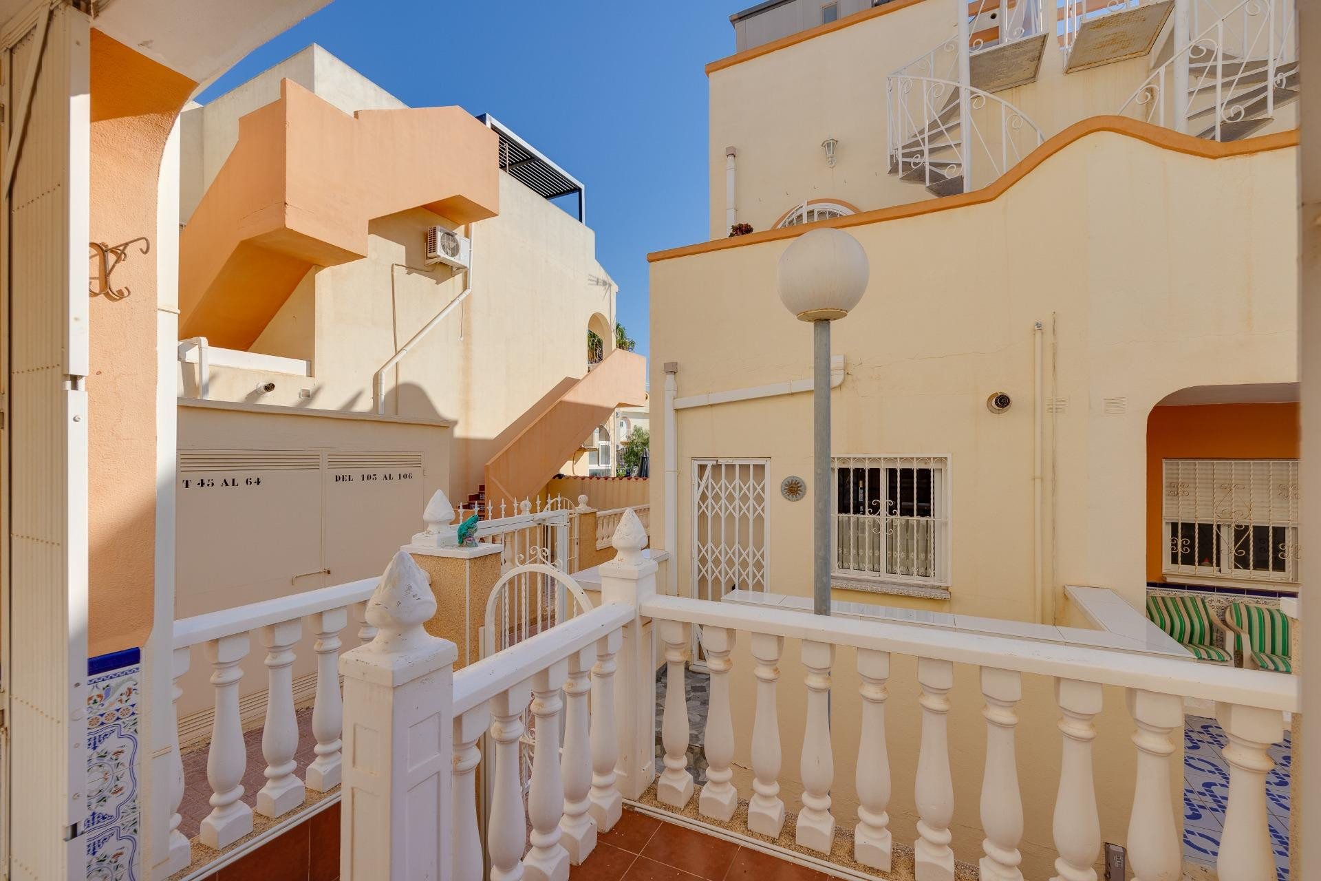 Herverkoop - Herenhuis -
Orihuela Costa - La Florida