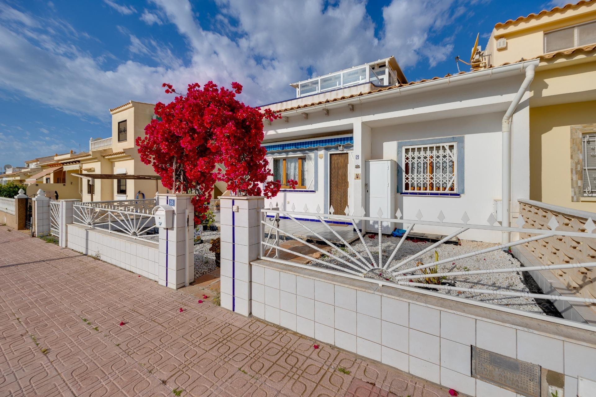 Herverkoop - Herenhuis -
Orihuela Costa - La Florida