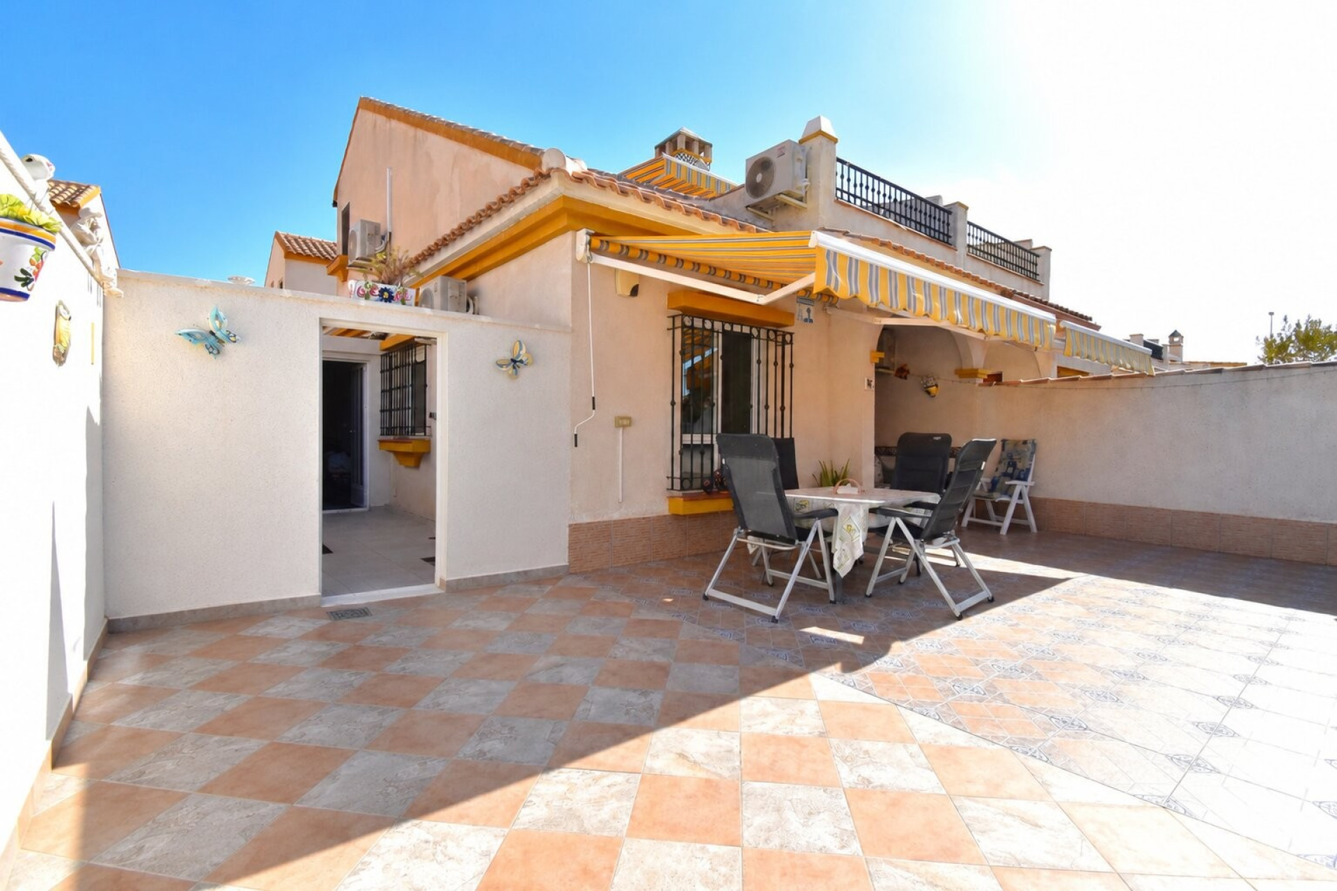 Herverkoop - Herenhuis -
Orihuela Costa - La Zenia
