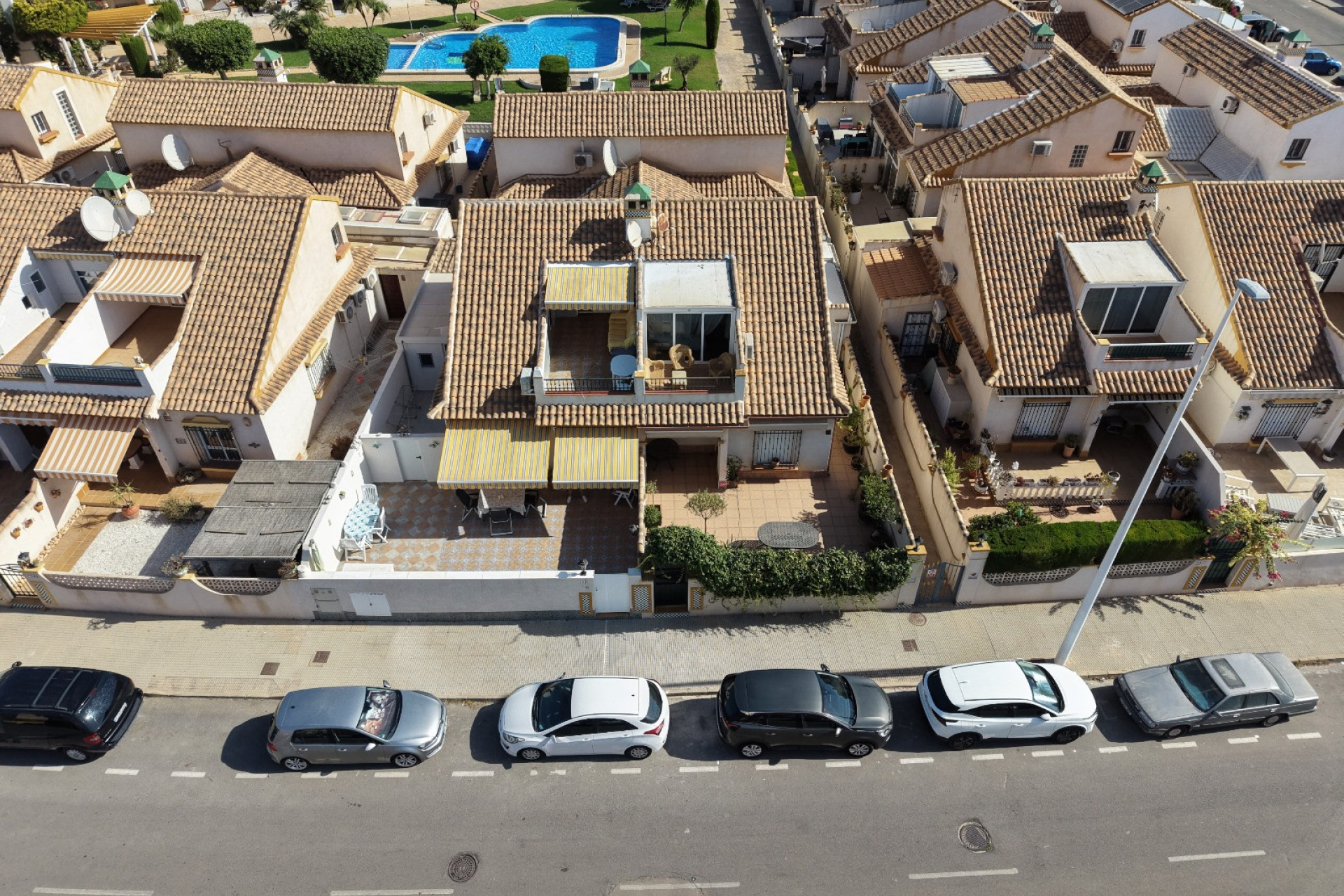 Herverkoop - Herenhuis -
Orihuela Costa - La Zenia