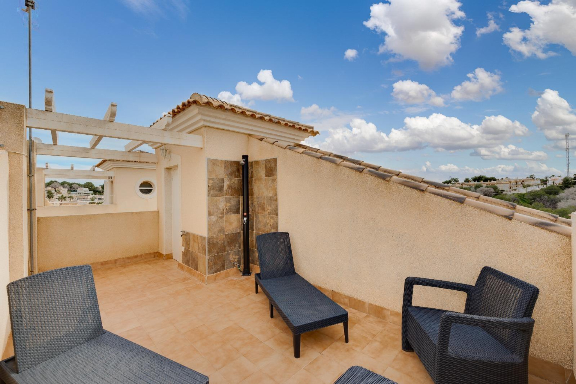 Herverkoop - Herenhuis -
Orihuela Costa - Las Filipinas