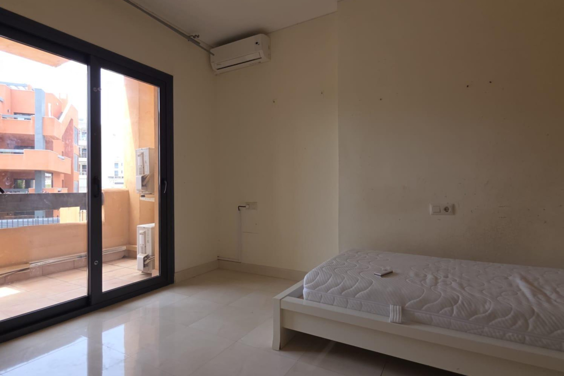 Herverkoop - Herenhuis -
Orihuela Costa - Las Filipinas