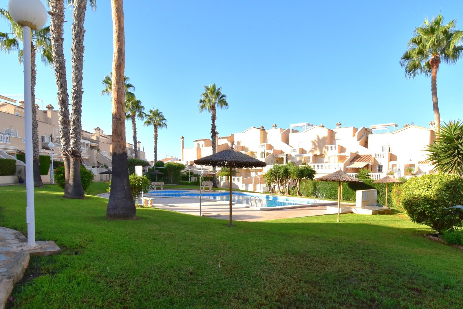 Herverkoop - Herenhuis -
Orihuela Costa - Los Altos