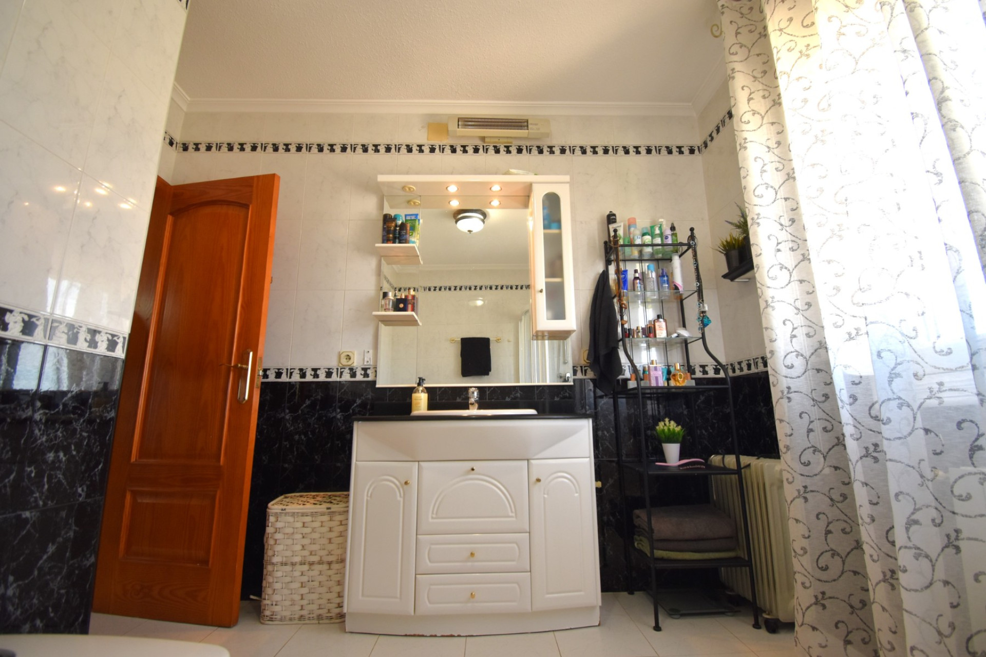 Herverkoop - Herenhuis -
Orihuela Costa - Los Balcones