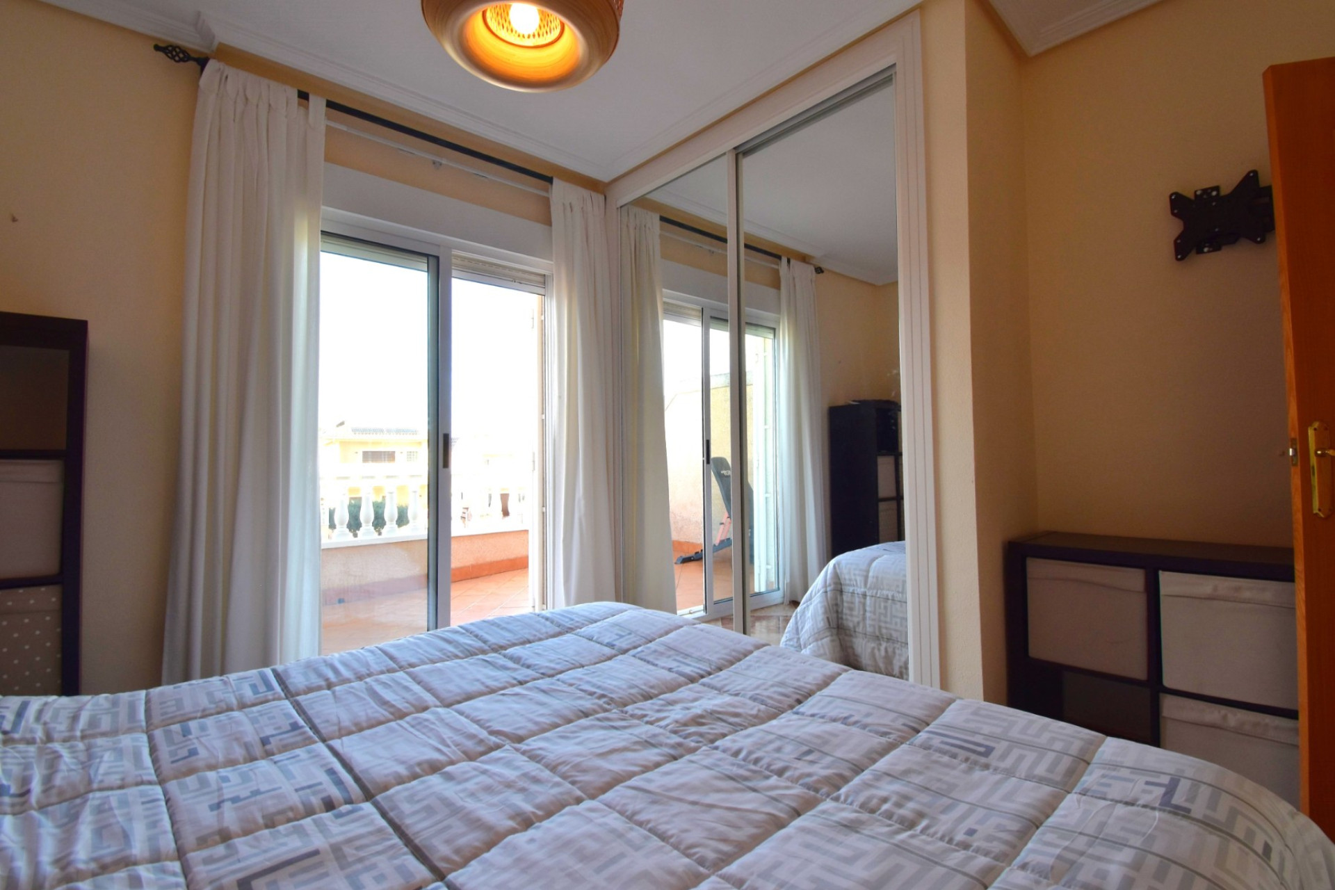 Herverkoop - Herenhuis -
Orihuela Costa - Los Balcones