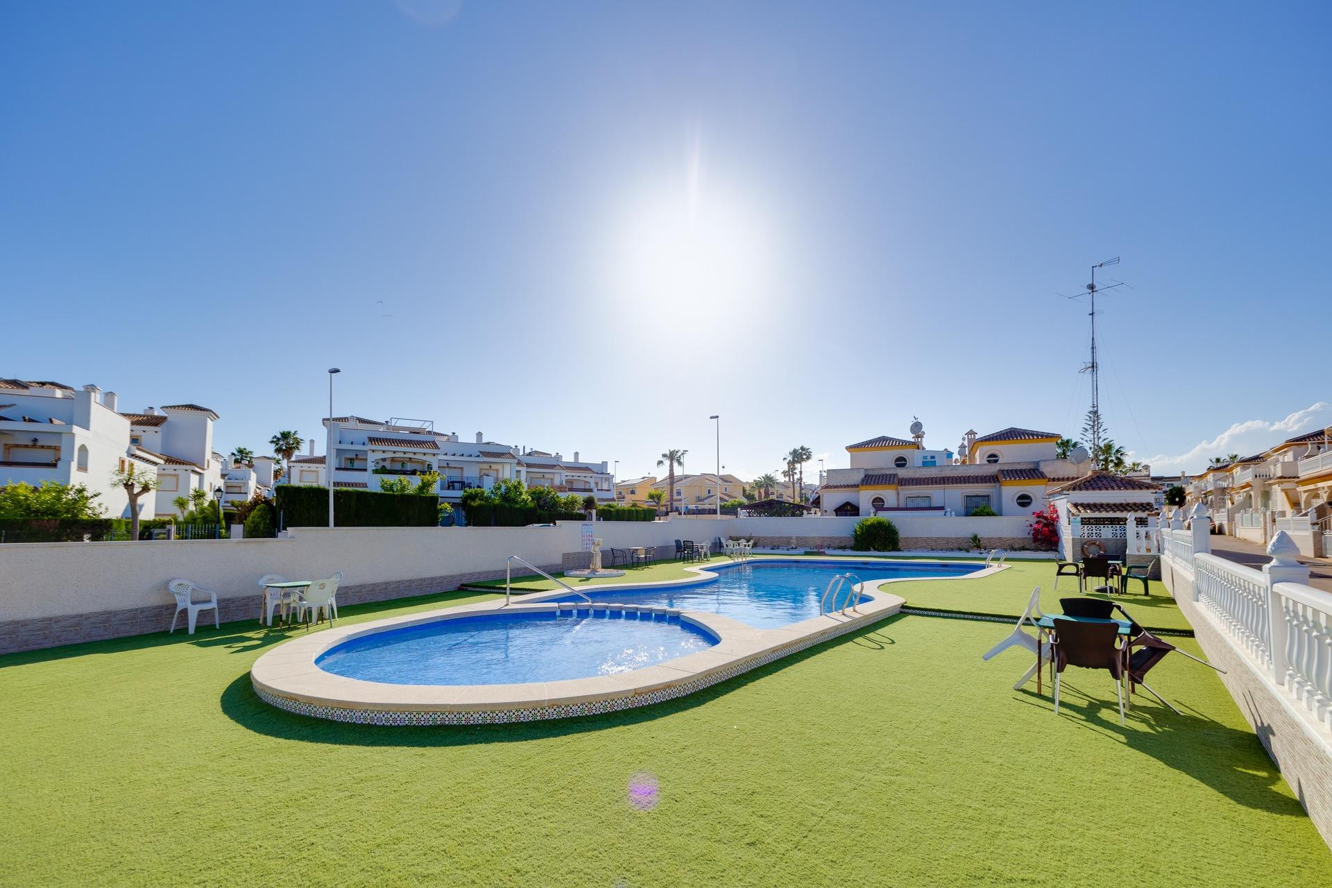 Herverkoop - Herenhuis -
Orihuela Costa - Los Dolses