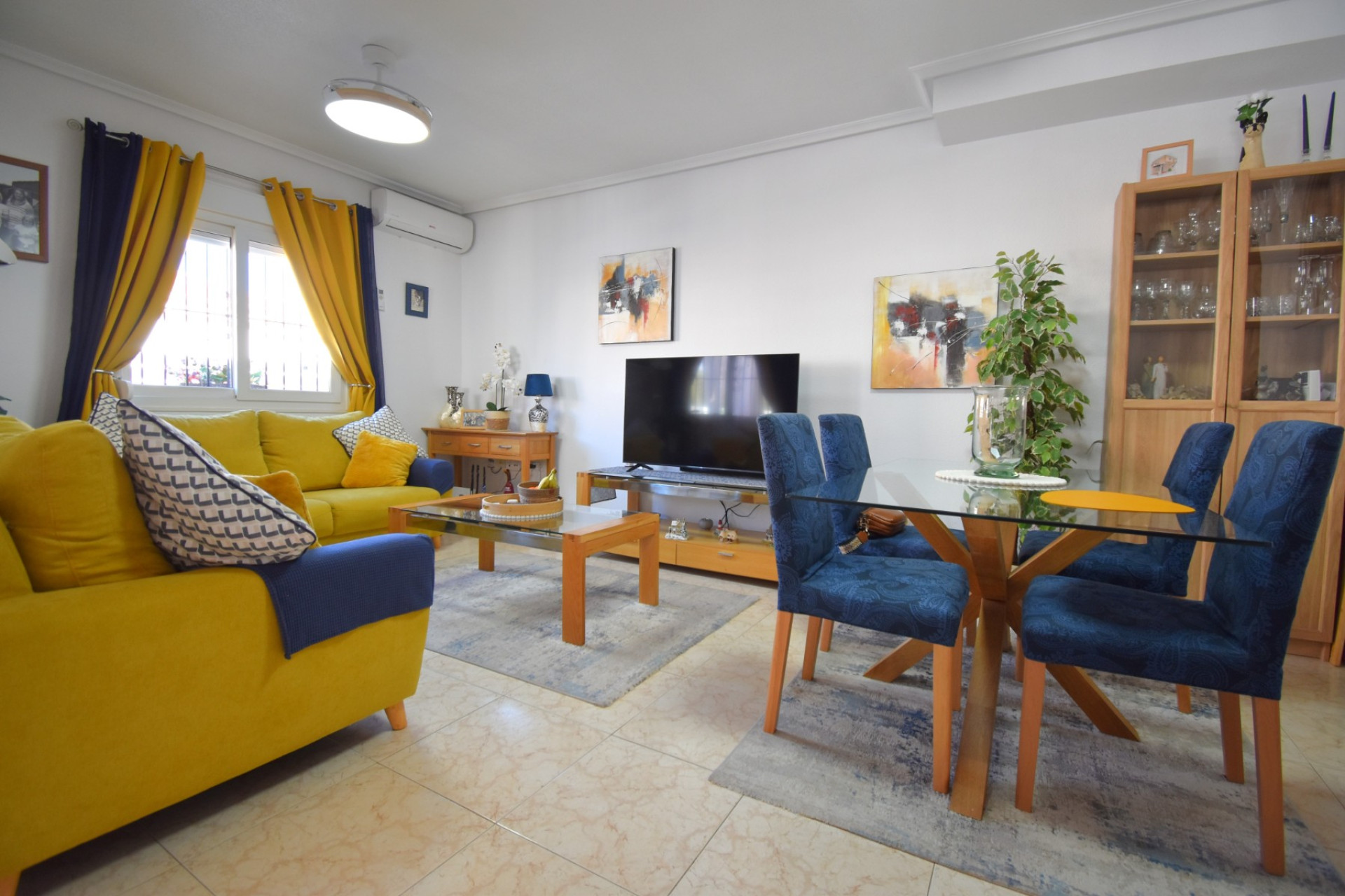 Herverkoop - Herenhuis -
Orihuela Costa - Playa Flamenca