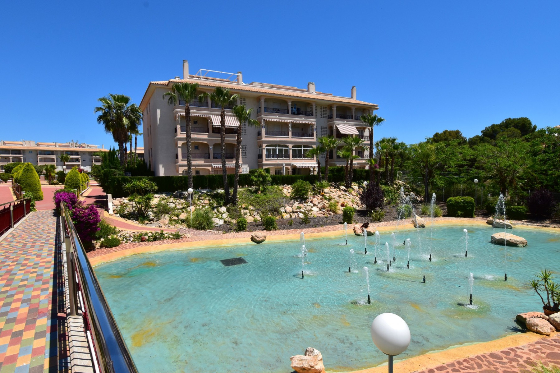 Herverkoop - Herenhuis -
Orihuela Costa - Playa Flamenca
