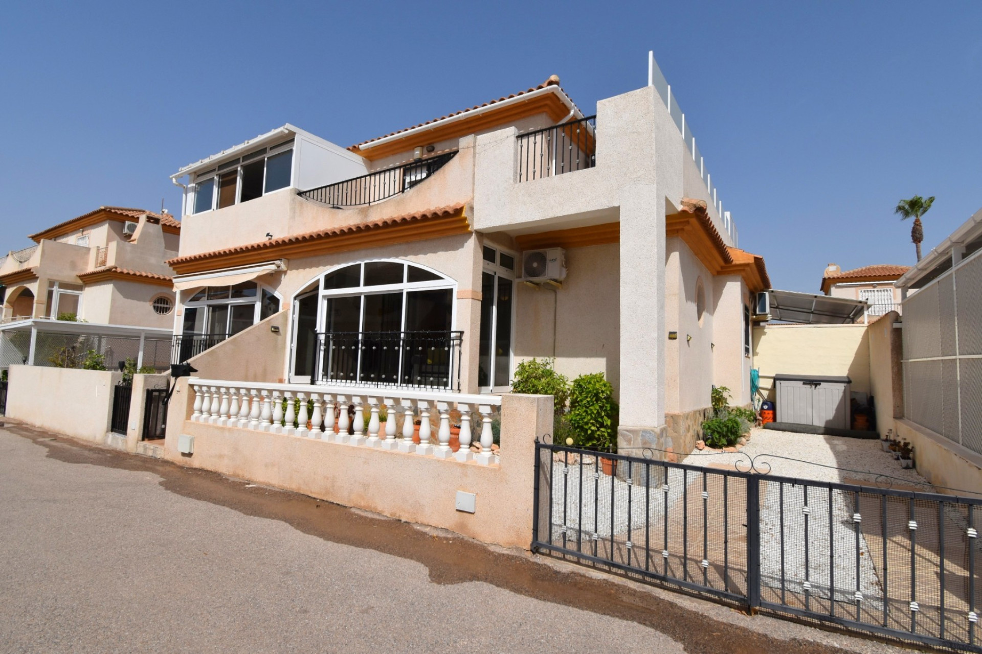 Herverkoop - Herenhuis -
Orihuela Costa - Playa Flamenca